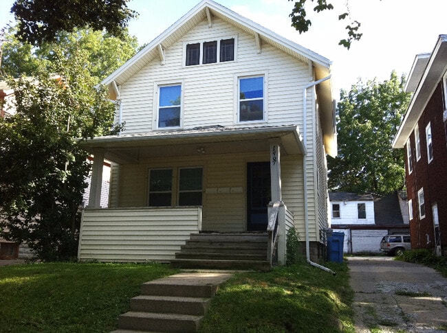 Building Photo - 1407 West Ottawa Street