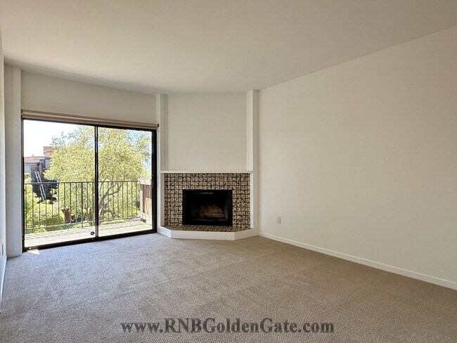 Building Photo - Recently Updated One Bedroom condo in the desirable Shelter Ridge Complex for rent!
