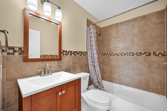 Building Photo - 4930 S University Dr