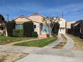 Building Photo - 2901 E Mariquita St