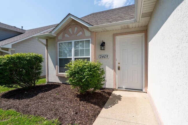 Building Photo - 2405-2407-2407 Northampton Dr