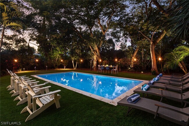 Building Photo - 339 4th Ave N