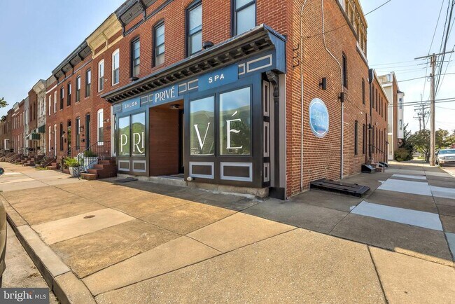 Building Photo - 1200 Steuart St