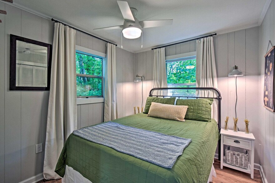 Building Photo - 334 Dogwood Ln