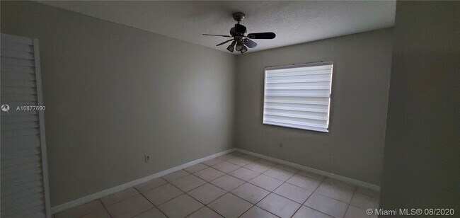 Building Photo - 9800 Hammocks Blvd