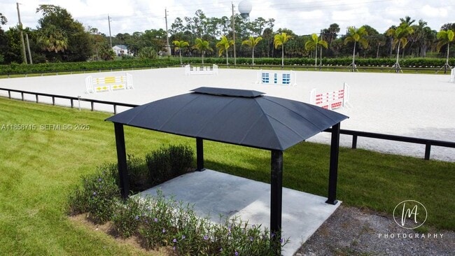 Building Photo - 14561 Tangerine Dr