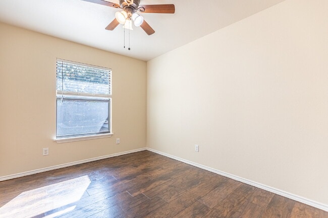 Building Photo - 8016 Landing Ave