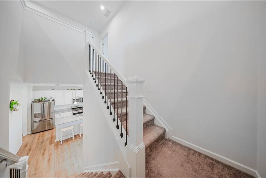 Building Photo - 5524 Violet St