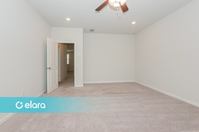 Building Photo - 351 Caledonia Ct