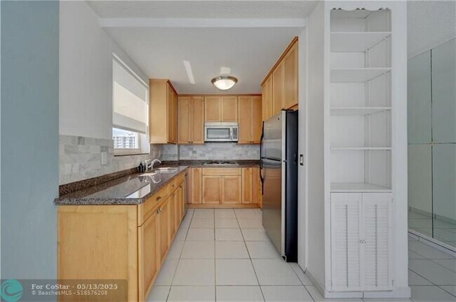 Building Photo - 345 N Fort Lauderdale Beach Blvd