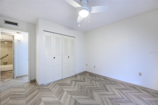 Building Photo - 2300 Aaron St