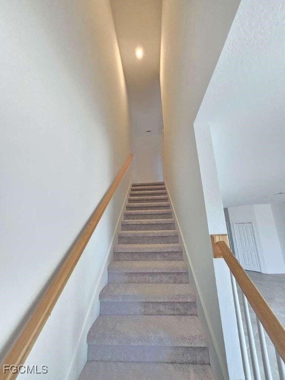 Building Photo - 14947 White Pearl Rd