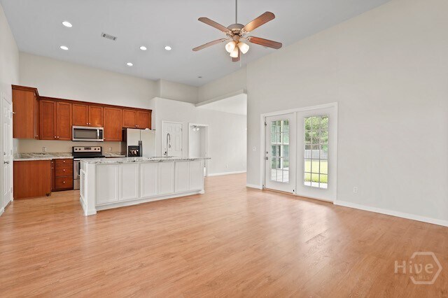Building Photo - 168 Willow Point Cir