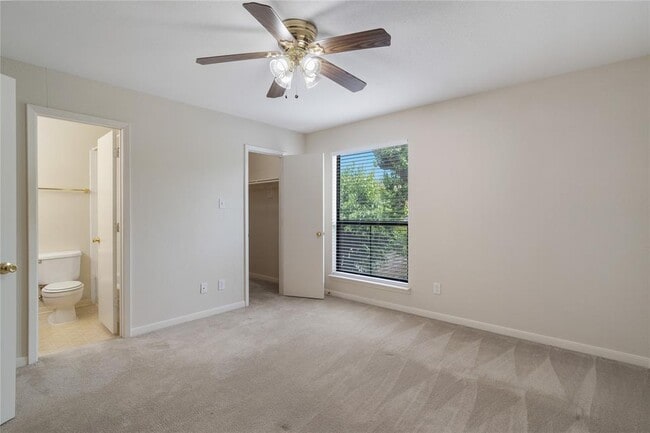Building Photo - 3300 Pebblebrook Dr