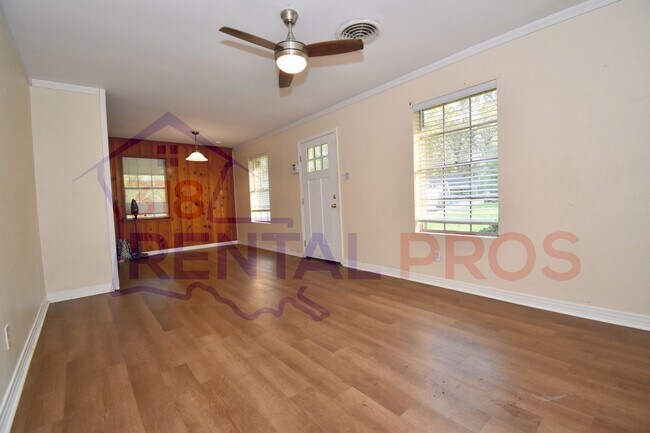Building Photo - 3 Bed 1 Bath in Arcadia