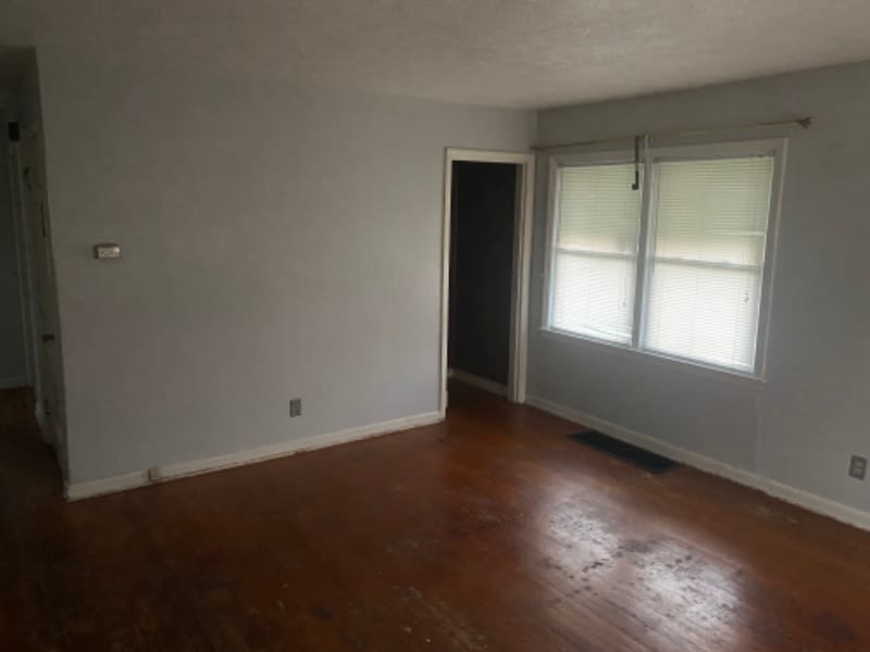 Building Photo - 3740 W 2nd St