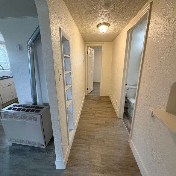 Building Photo - 1525 6th St