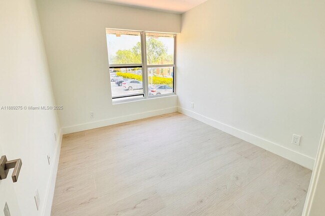 Building Photo - 2781 NE 165th Terrace