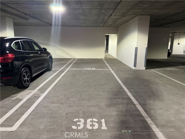 Building Photo - 889 Francisco St