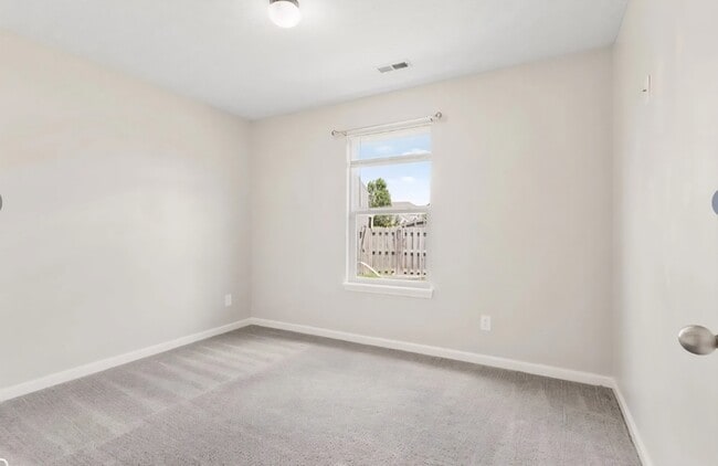 Building Photo - 10522 Hunters Crossing Blvd