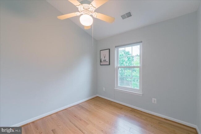Building Photo - 11425 Abner Ave