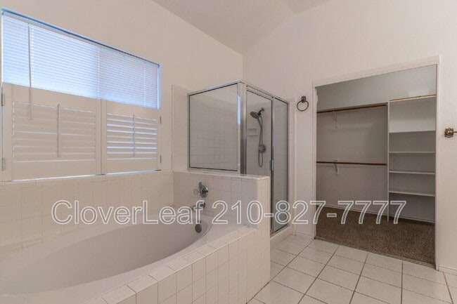 Building Photo - 16615 Raven Glenn