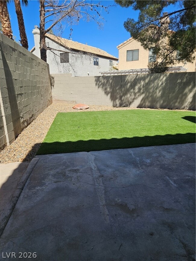 Building Photo - 9516 Wooden Pier Way