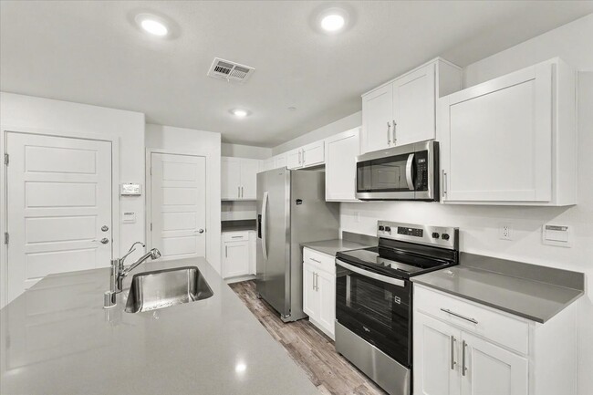 Building Photo - 9653 Horseshoe Cyn St