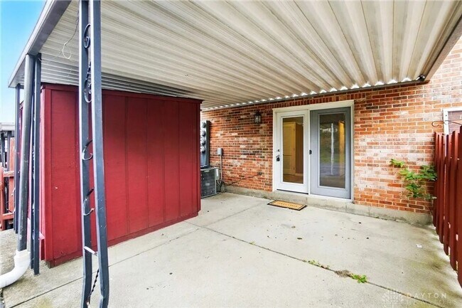 Building Photo - Charming 2BR Condo in Heart of Centerville