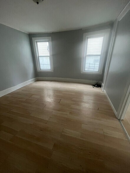 Unit 1 - 133 Isabella Ave