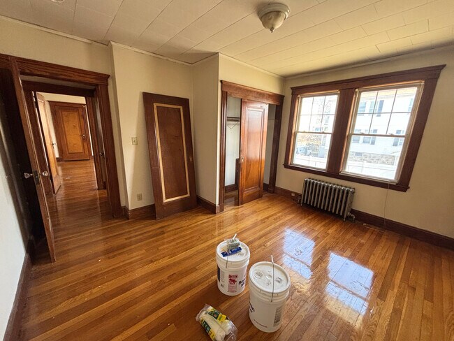 Building Photo - 5051 Washington St