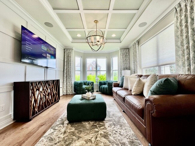 Building Photo - Large Executive home in Beavercreek Well d...