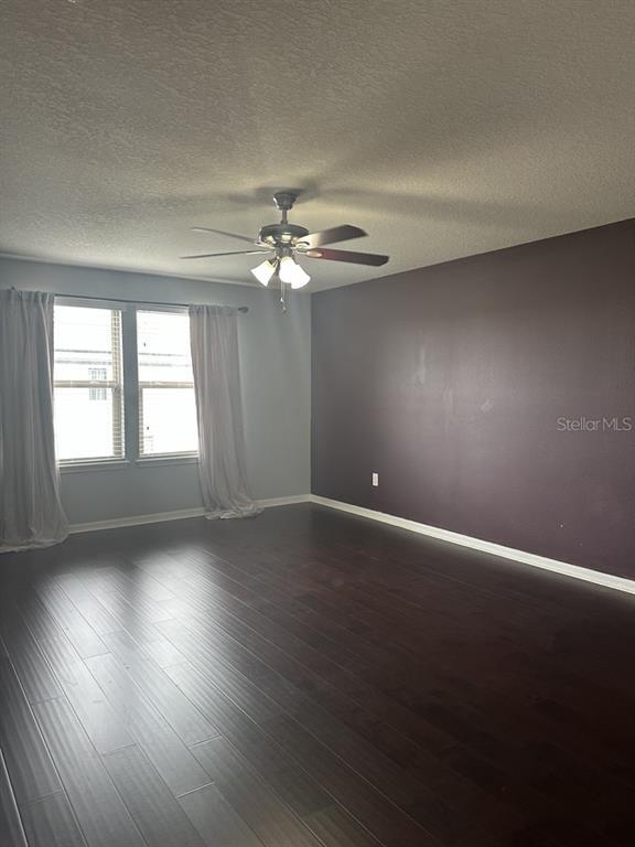 Building Photo - 3034 Winglewood Cir