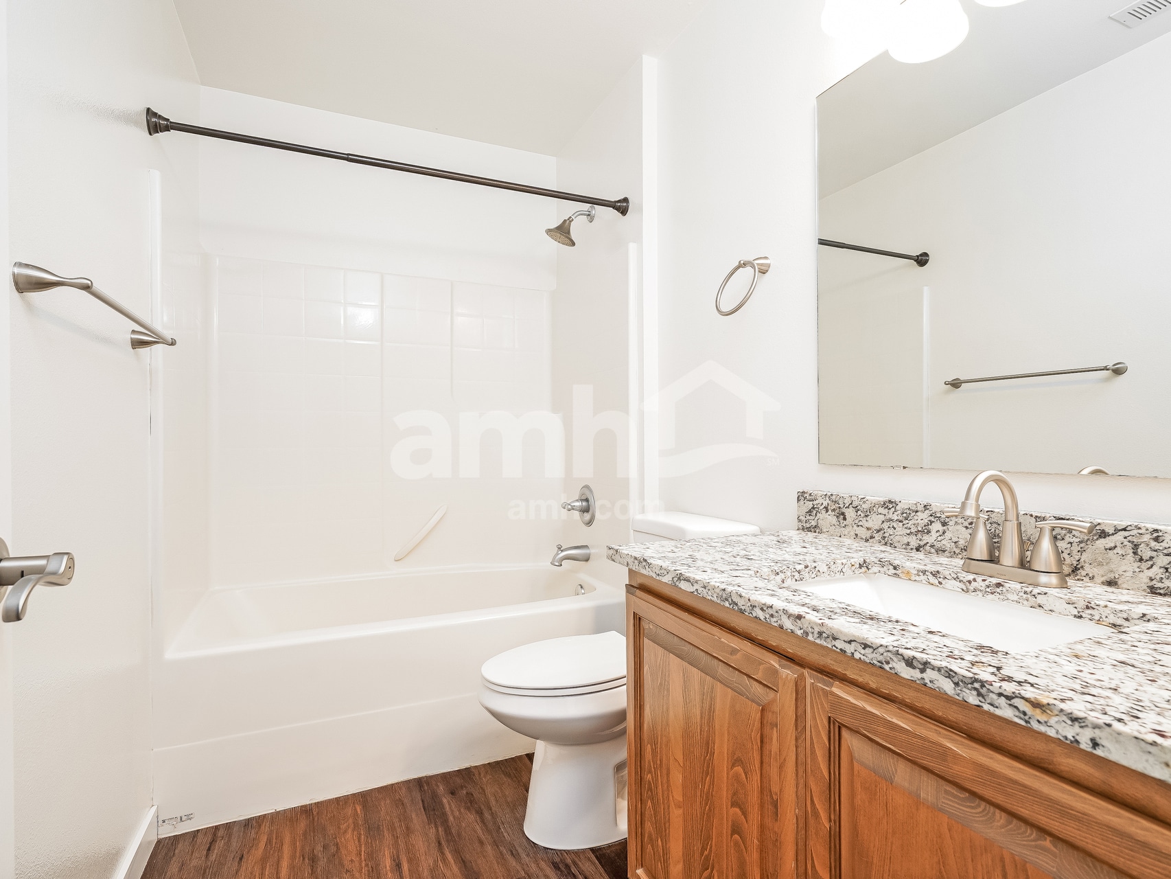 Building Photo - 4300 Edgewater Blvd NE