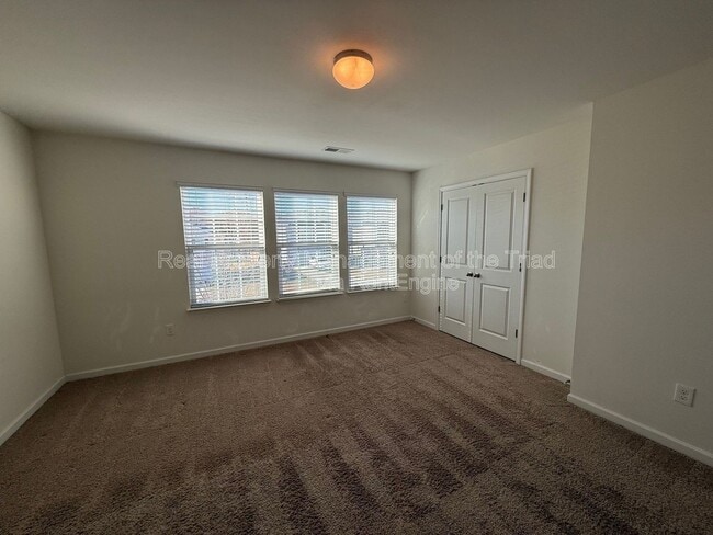 Building Photo - 1907 Northrop Dr