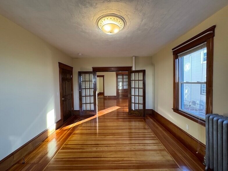 Building Photo - 45 Montvale St