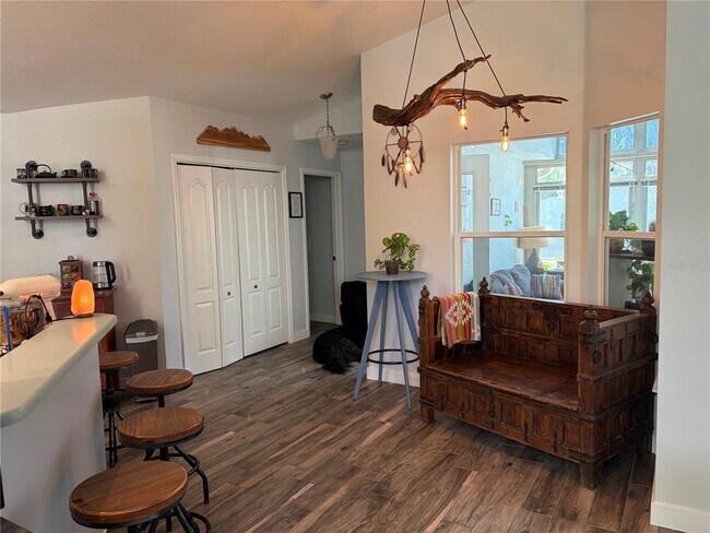 Building Photo - 3205 SE 23rd Pl