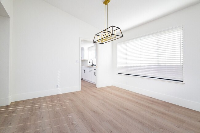 Building Photo - 11859 S Carson Way