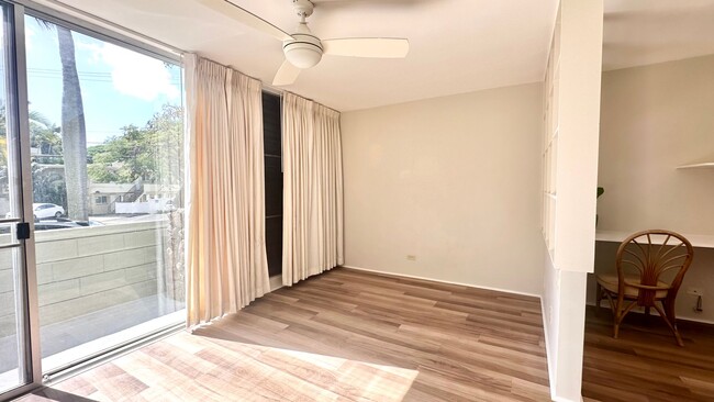 Building Photo - Newly Renovated Studio w/ LANAI & Utilitie...