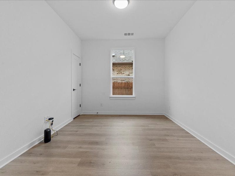 Building Photo - 547 Billowing Way