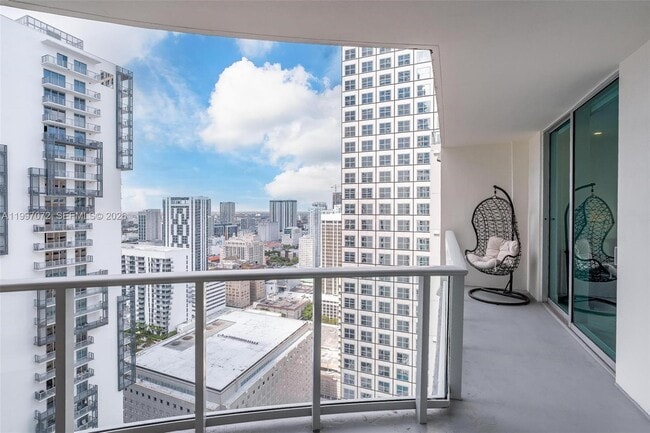 Building Photo - 300 S Biscayne Blvd