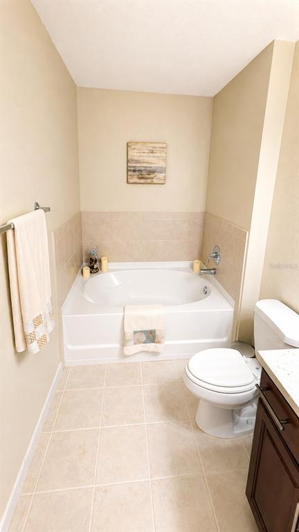 Building Photo - 1064 N Tamiami Trl