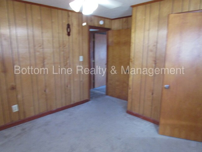 Building Photo - 7114 Mack St