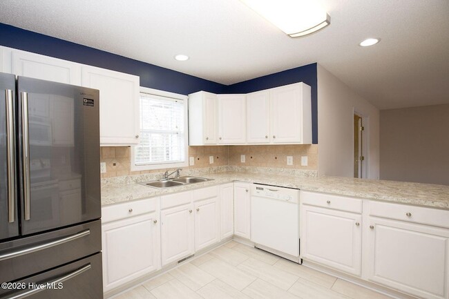 Building Photo - 62 Forest Mountain Ct