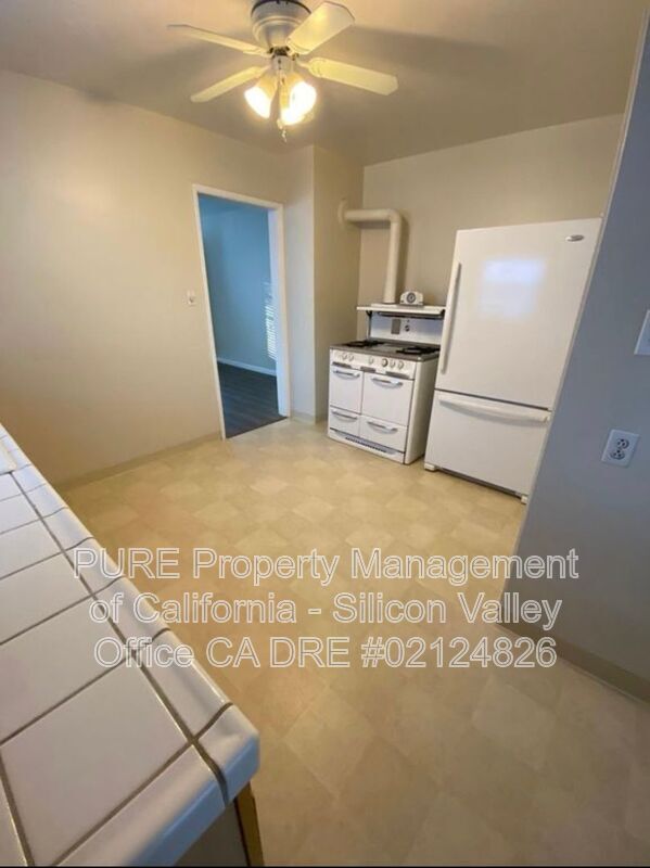 Building Photo - 164 N Murphy Ave