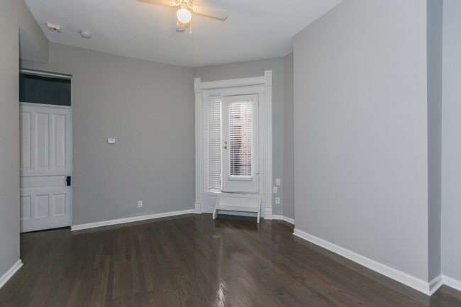 Building Photo - 42 E Chicago Ave