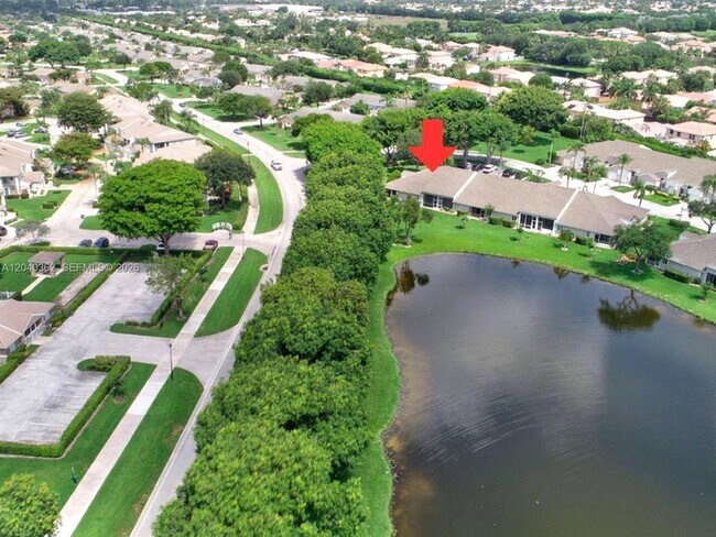 Building Photo - 9238 Vineland Ct
