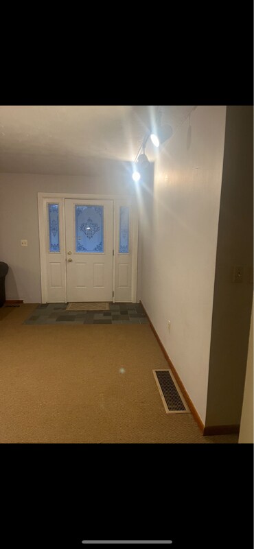 Building Photo - 12120 Valerie Dr