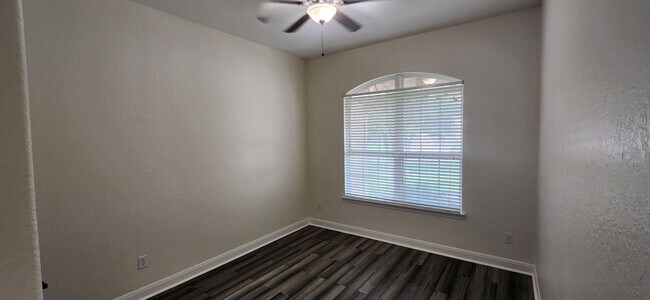 Building Photo - The Summit at Alamo Ranch-Gorgeous 5-Bedroom Home