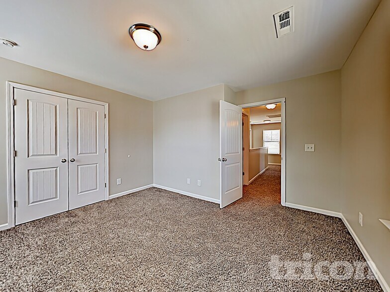 Building Photo - 7513 Nathaniel Woods Blvd